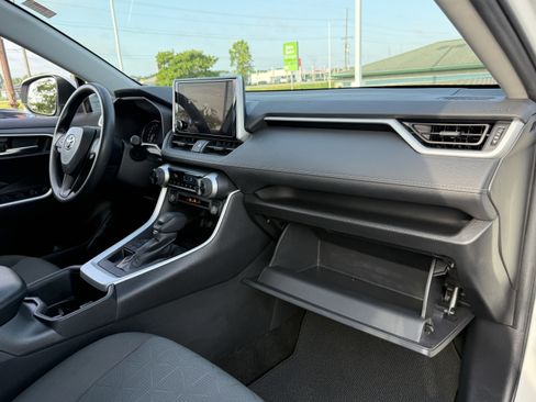 Certified 2023 Toyota RAV4 XLE AWD/4WD image 15