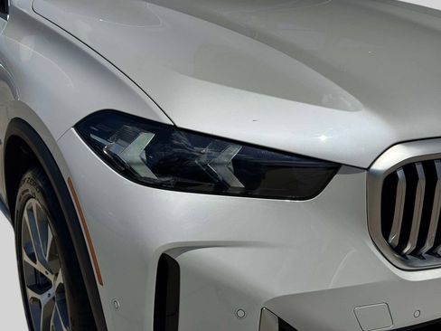 Used 2024 BMW X5 xDrive40i w/ Parking Assistance Package AWD/4WD image 8