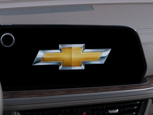 New 2026 Chevrolet Suburban LT w/ Comfort Package AWD/4WD image 20
