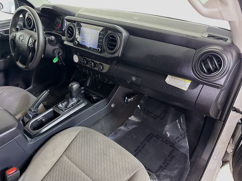 Used 2022 Toyota Tacoma SR image 26