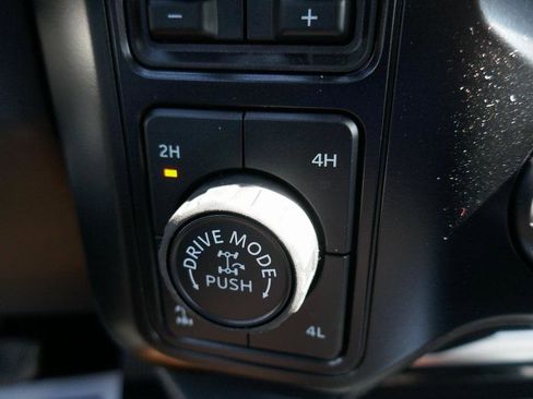 New 2026 Ford F250 Platinum w/ Tremor Off-Road Package image 22