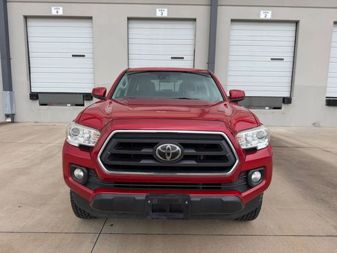 Used 2020 Toyota Tacoma SR5 image 3