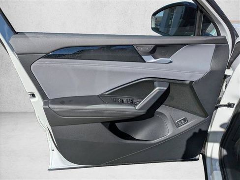 New 2026 Volkswagen Tiguan SE R-Line image 22