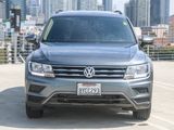 Used 2021 Volkswagen Tiguan SE image 2