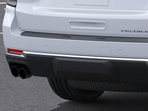 New 2026 Chevrolet Suburban Premier image 14