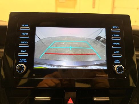 Used 2024 Toyota Camry SE image 21