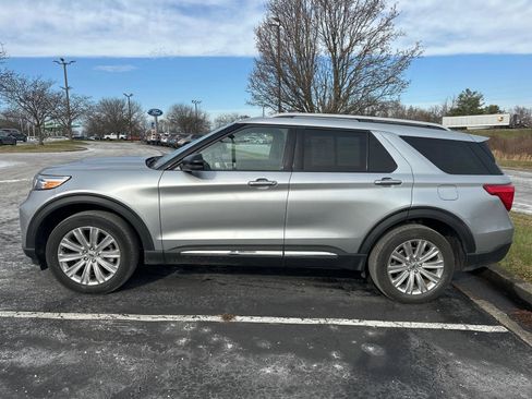 Used 2022 Ford Explorer Limited w/ Limited Technology Package image 14