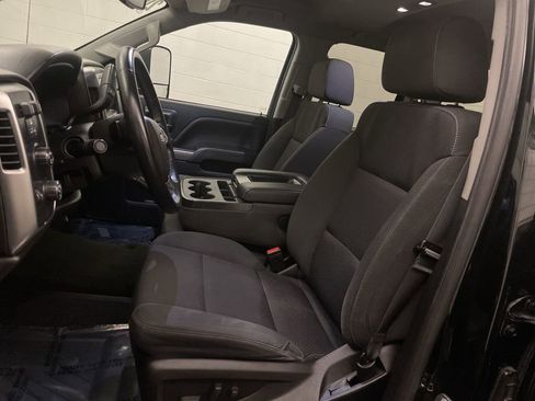 Used 2018 Chevrolet Silverado 1500 LT w/ All Star Edition AWD/4WD image 12
