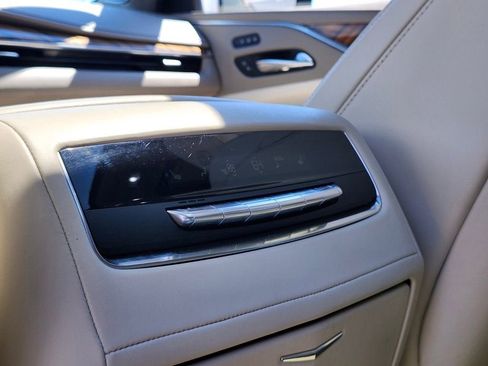 Used 2023 Cadillac Escalade Sport Platinum w/ Heavy-Duty Trailer Package AWD/4WD image 15