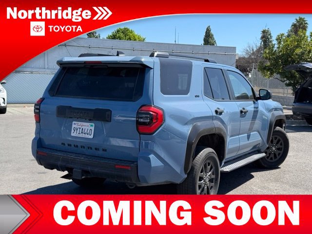 Used 2025 Toyota 4Runner SR5 AWD/4WD image 4