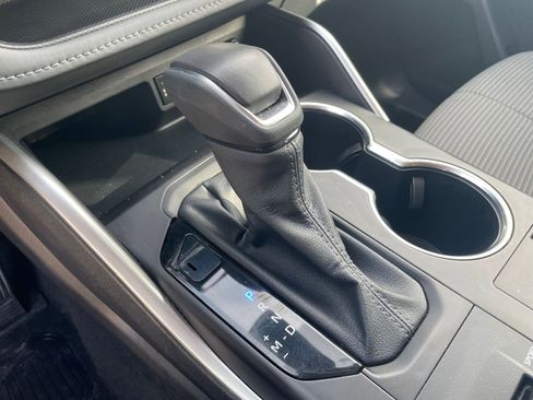 Used 2025 Toyota Highlander LE image 43