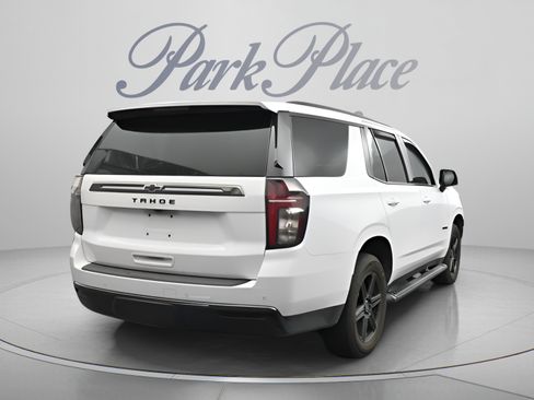 Used 2022 Chevrolet Tahoe Z71 w/ Luxury Package AWD/4WD image 14