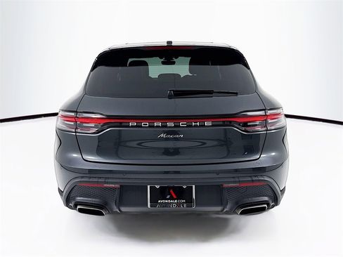 Used 2025 Porsche Macan image 10