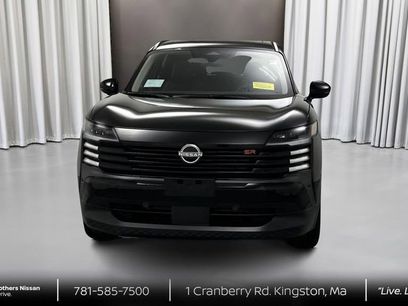 New 2025 Nissan Kicks SR w/ SR Premium Package