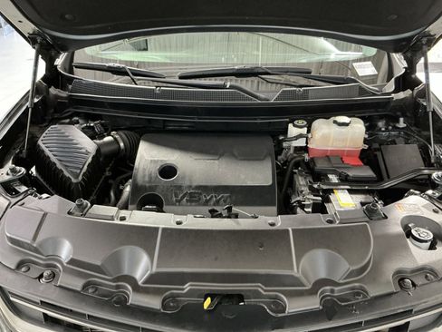 Used 2020 Chevrolet Traverse RS image 35