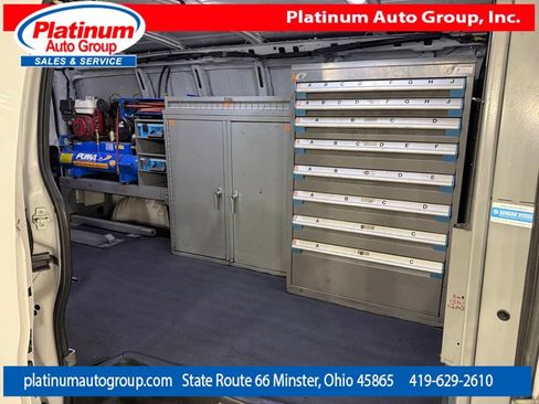 Used 2017 Chevrolet Express 3500 Extended RWD image 46