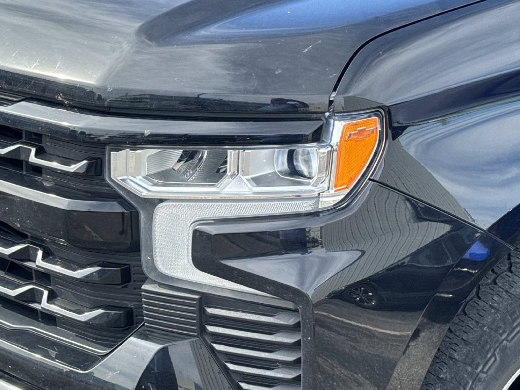 Used 2022 Chevrolet Silverado 1500 RST AWD/4WD image 7