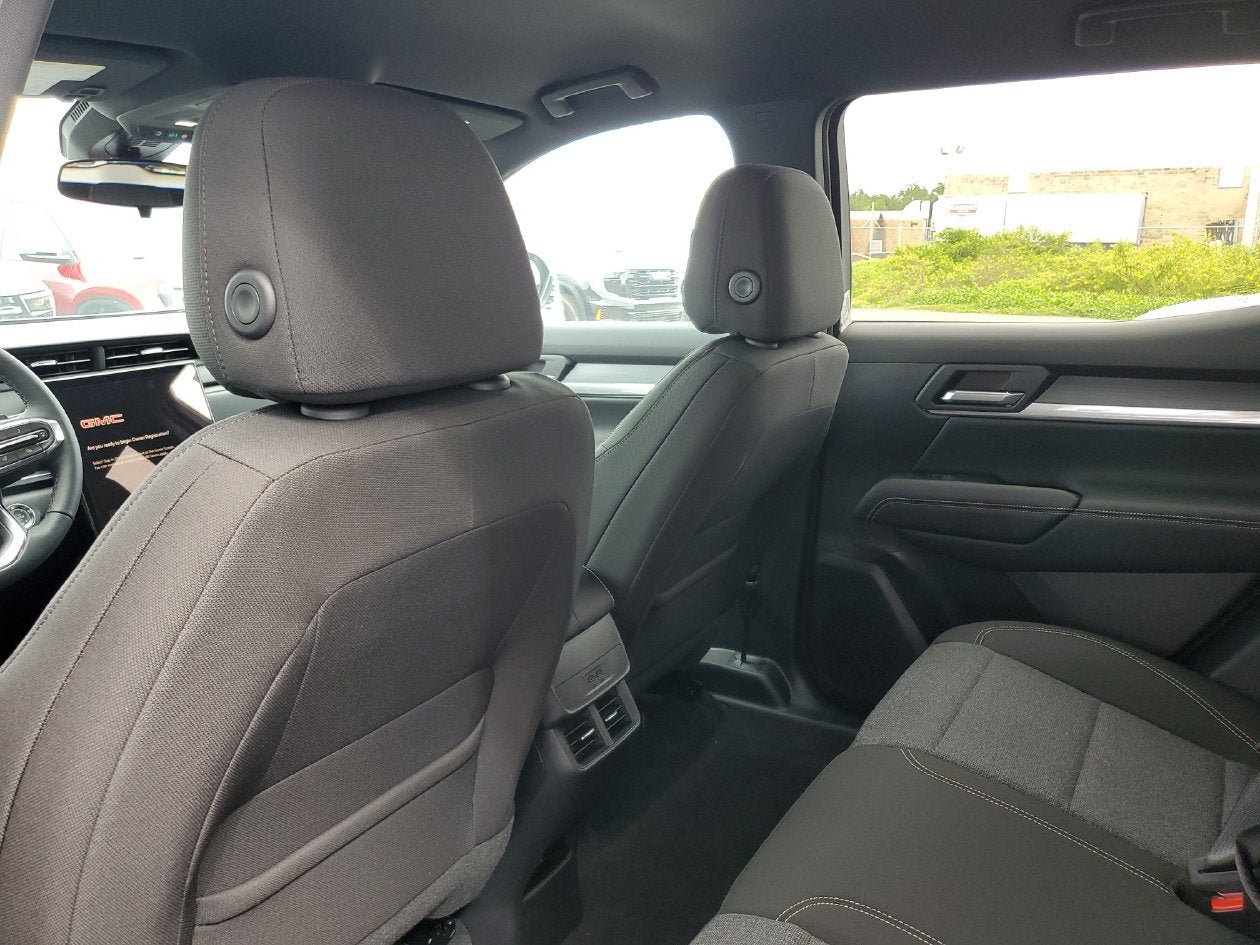 New 2027 GMC Terrain Elevation FWD image 10
