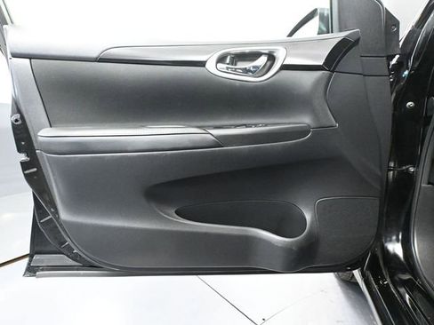 Used 2018 Nissan Sentra SV image 16