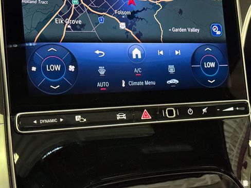 New 2025 Mercedes-Benz C 300 4MATIC Sedan image 25