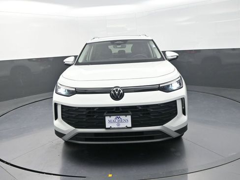New 2026 Volkswagen Tiguan SE AWD/4WD image 2