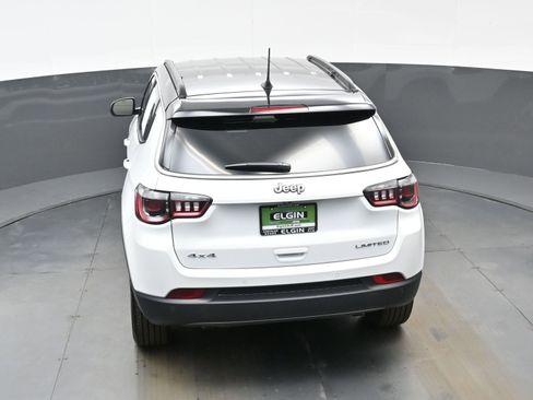 Used 2024 Jeep Compass Limited image 37