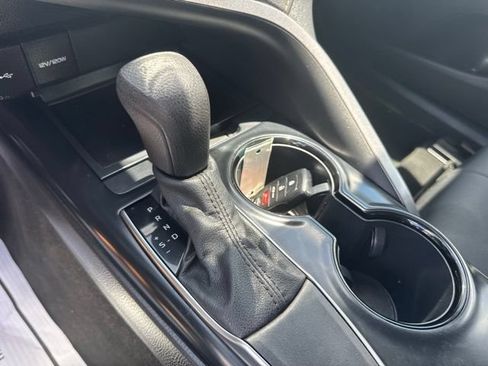 Used 2020 Toyota Camry LE FWD image 16