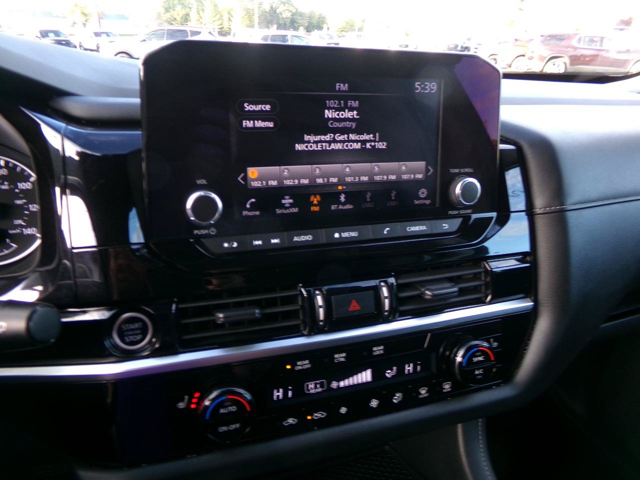 Used 2024 Nissan Pathfinder SV AWD/4WD image 22