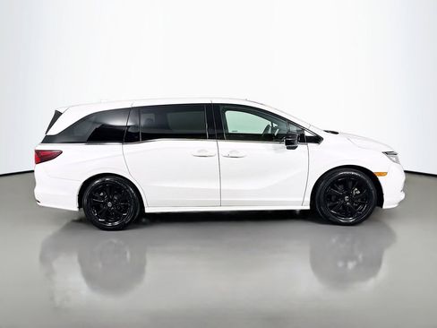 Certified 2023 Honda Odyssey Sport image 8