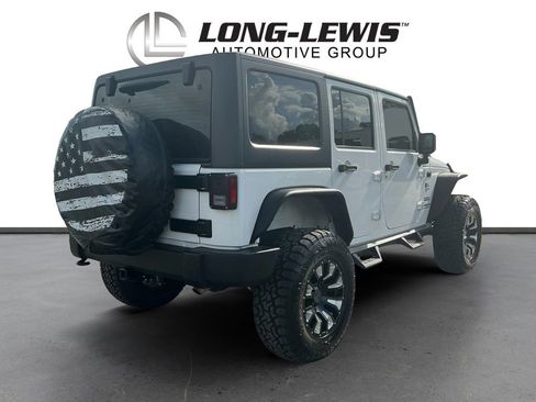 Used 2017 Jeep Wrangler Unlimited Sport w/ Connectivity Group AWD/4WD image 7
