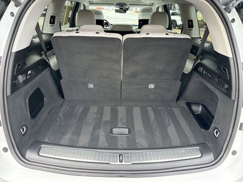 Used 2023 Jeep Grand Cherokee L Overland w/ Advanced Protech Group III image 27