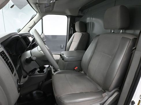 Used 2020 Nissan NV 2500 SV w/ Navigation Package image 22