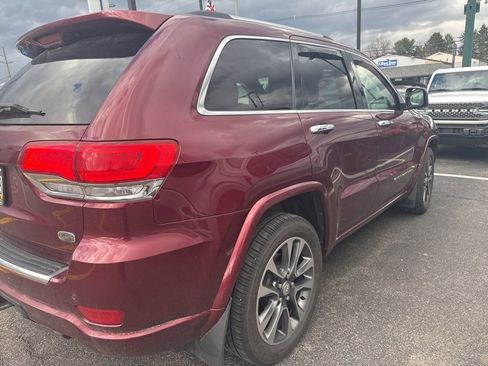 Used 2017 Jeep Grand Cherokee Overland image 5