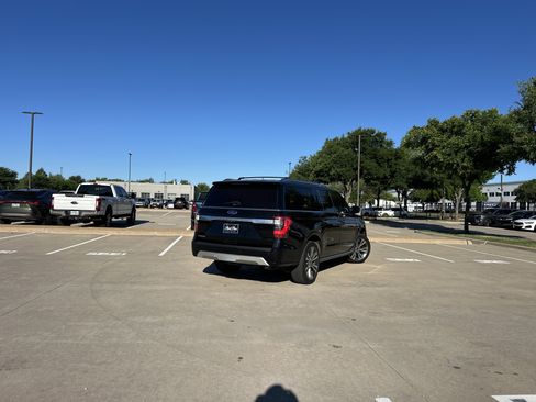 Used 2020 Ford Expedition Max Platinum AWD/4WD image 2