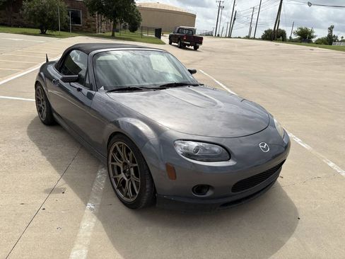 Used 2007 MAZDA MX-5 Miata Sport w/ Appearance Pkg RWD image 5