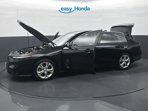Used 2023 Honda Accord LX image 38