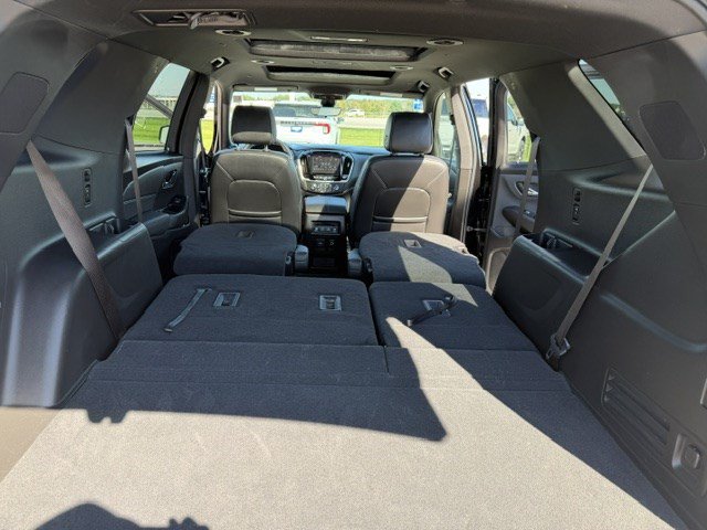 Used 2023 Chevrolet Traverse RS AWD/4WD image 36