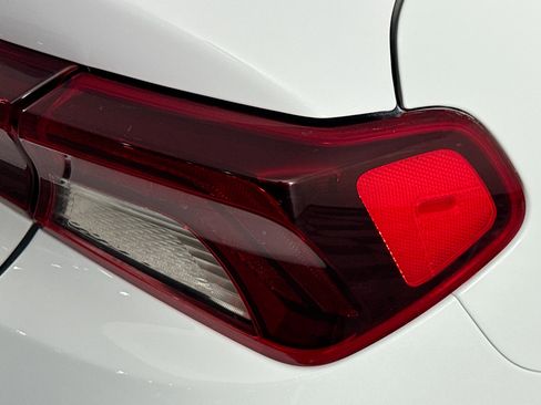 Used 2023 Kia K5 LXS image 33