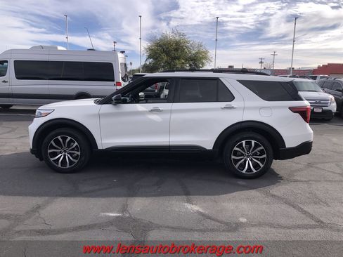 Used 2020 Ford Explorer ST image 5