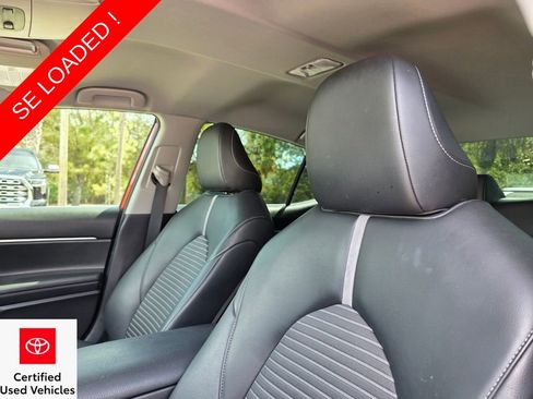 Certified 2022 Toyota Camry SE image 23
