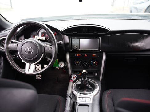 Used 2013 Scion FR-S image 2