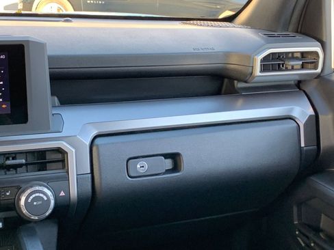 Used 2025 Toyota 4Runner TRD Off-Road image 35