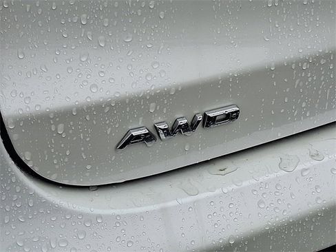 Certified 2023 Cadillac XT6 Premium Luxury image 26