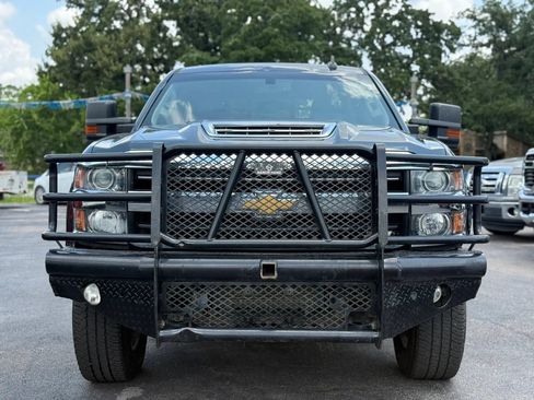 Used 2019 Chevrolet Silverado 3500 LT w/ LT Convenience Package AWD/4WD image 3