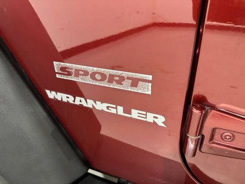 Used 2010 Jeep Wrangler Sport AWD/4WD image 20