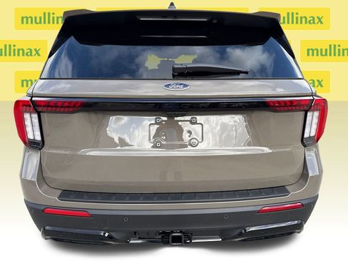 New 2026 Ford Explorer ST-Line image 14