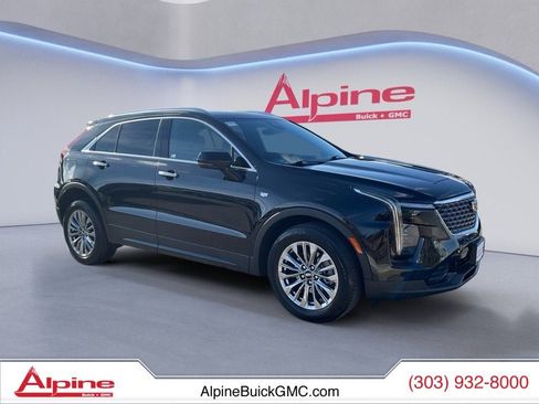Used 2024 Cadillac XT4 Premium Luxury image 7