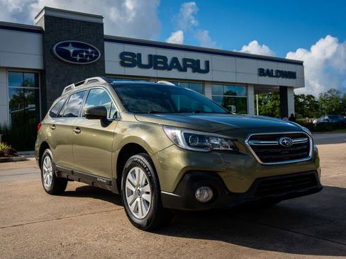 Used 2019 Subaru Outback 2.5i Premium AWD/4WD image 1