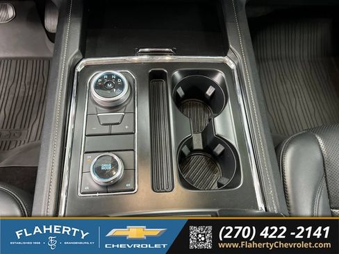 Used 2022 Ford Expedition XLT AWD/4WD image 30