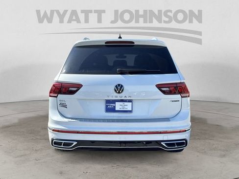 Used 2024 Volkswagen Tiguan SEL R-Line AWD/4WD image 4